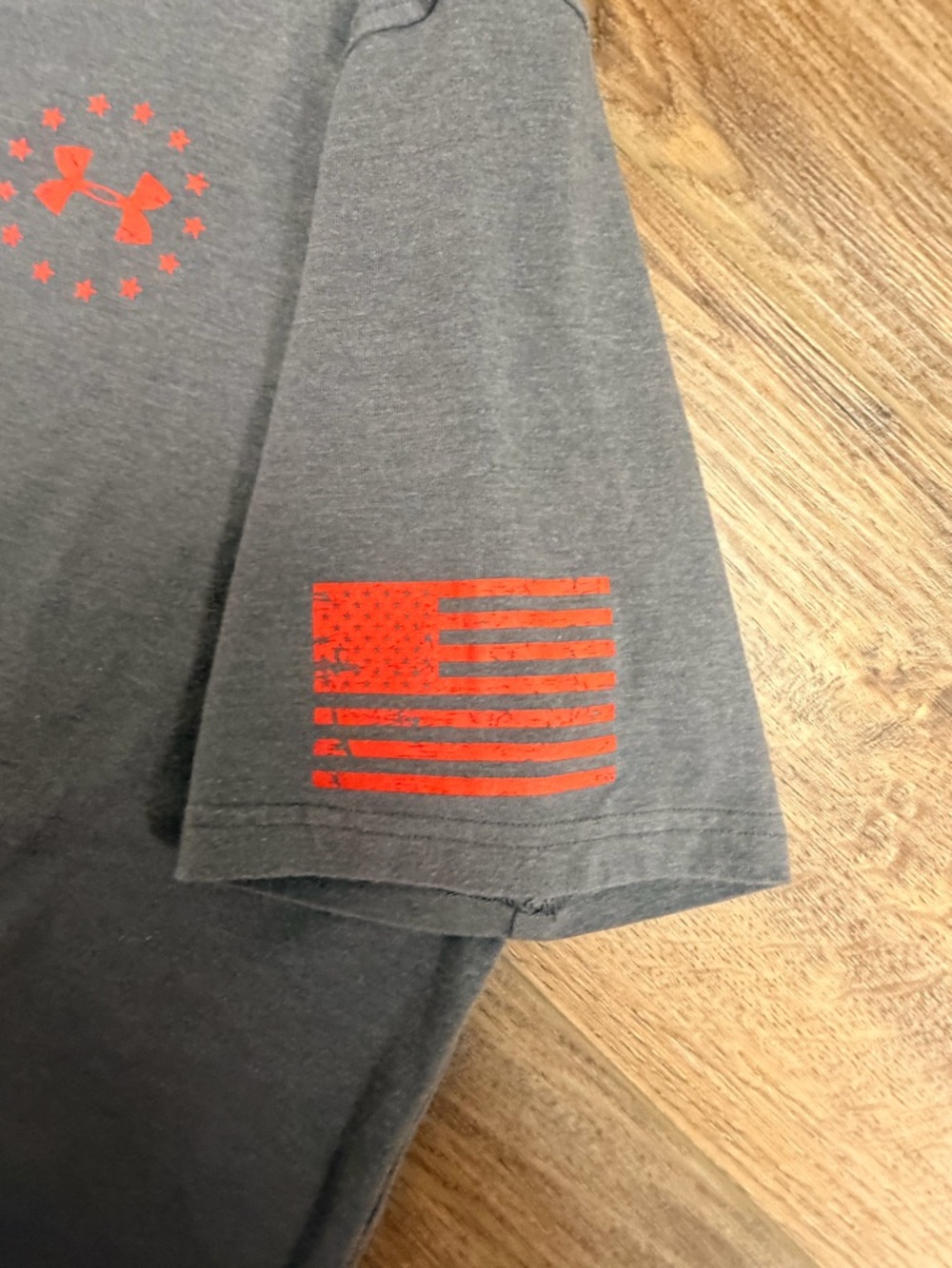 Under Armour Freedom Flag T-Shirt Men’s Large Gray Red Graphic Wounded Warrior - Picture 5 of 10